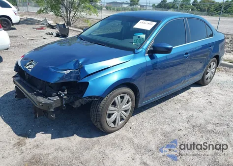 2017 Volkswagen Jetta 1.4T S z USA, uszkodzony, nr VIN 3VW2B7AJ5HM331360